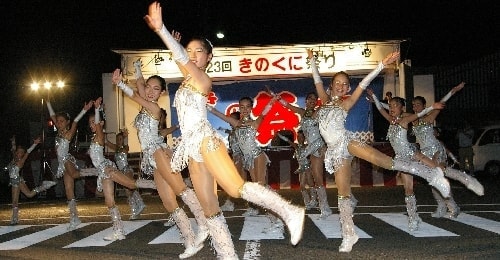 美勝女隊